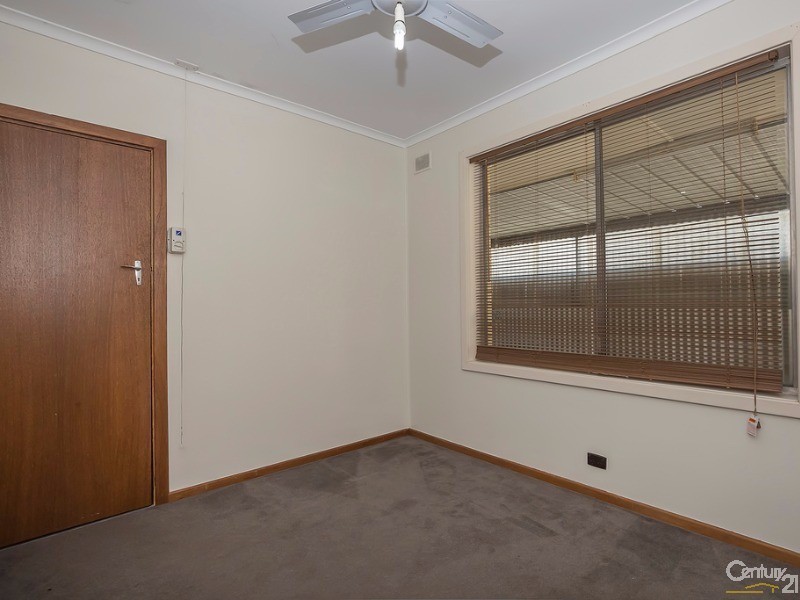 100 Billabong Rd, Modbury Heights SA 5092