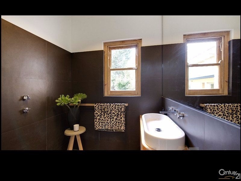 3 Hillside Avenue, Glen Osmond SA 5064