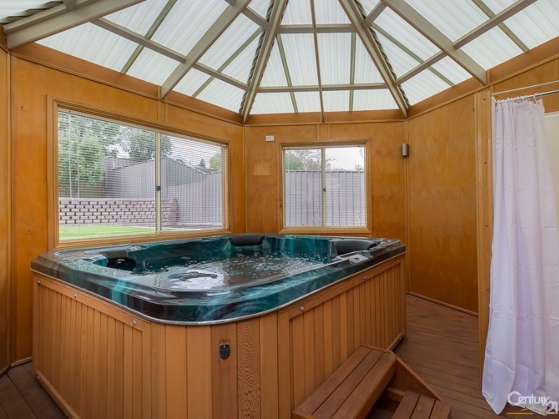 6 Foulis Court, Wynn Vale SA 5127