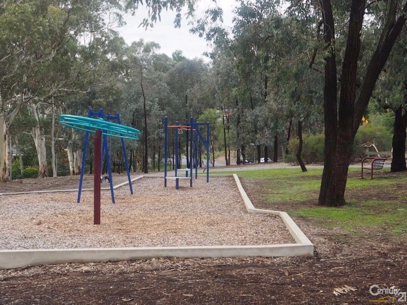 26 Allan Street, Vista SA 5091