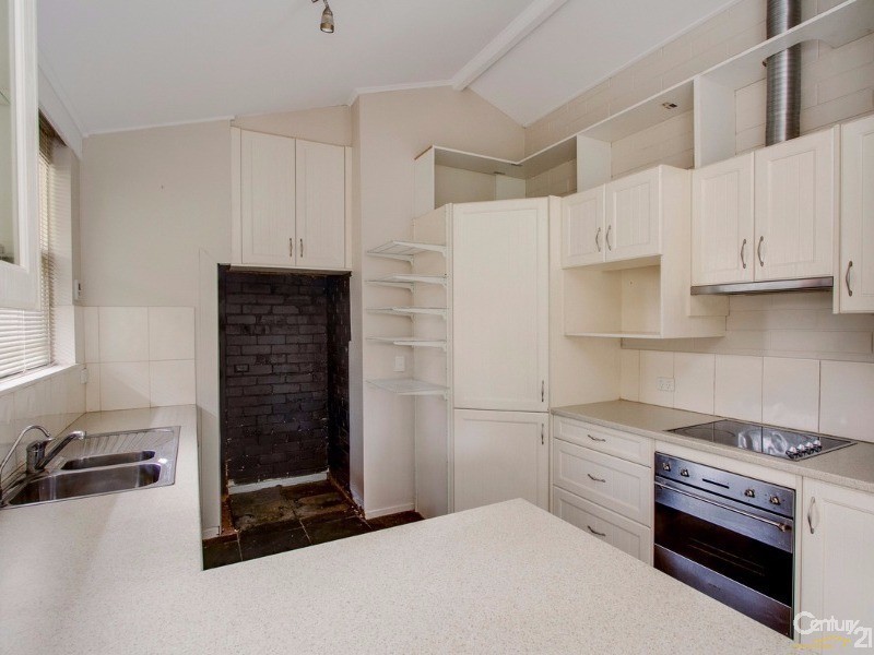 19 Lincoln Drive, Redwood Park SA 5097