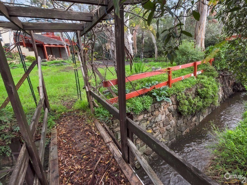 19 Lincoln Drive, Redwood Park SA 5097