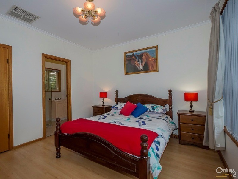 13 Oradala Court, Salisbury Heights SA 5109