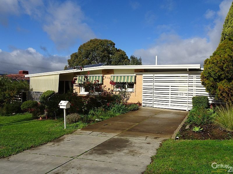 17 Kym Avenue, Valley View SA 5093