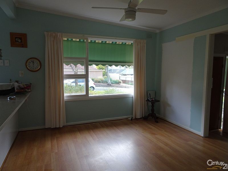 17 Kym Avenue, Valley View SA 5093