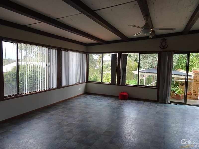 17 Kym Avenue, Valley View SA 5093