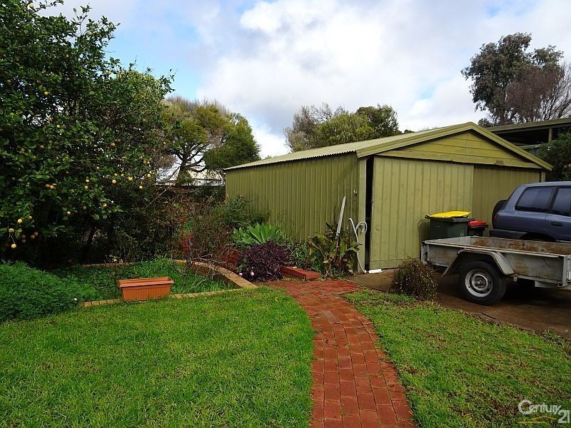 17 Kym Avenue, Valley View SA 5093