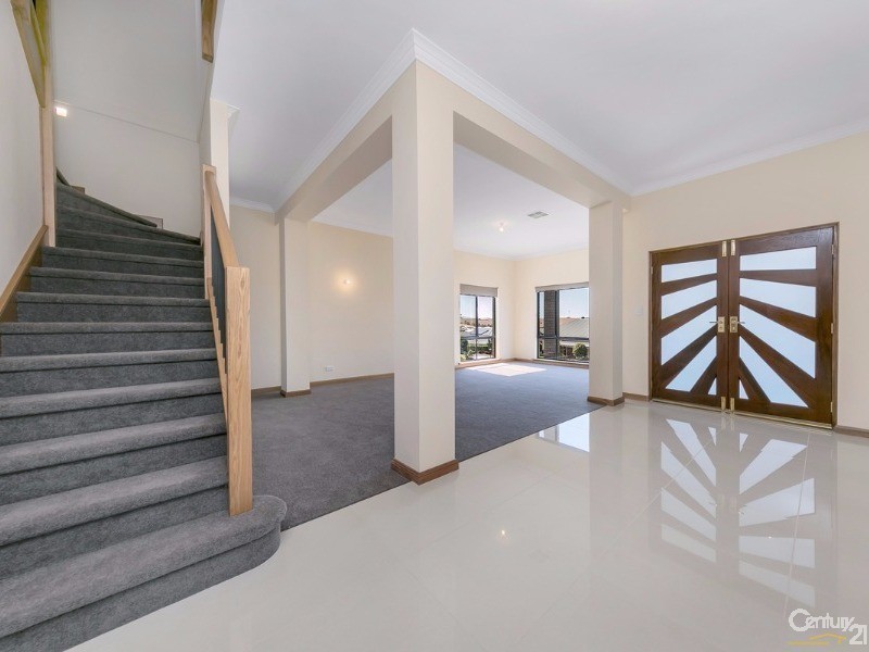11 Falcon Drive, Hewett SA 5118
