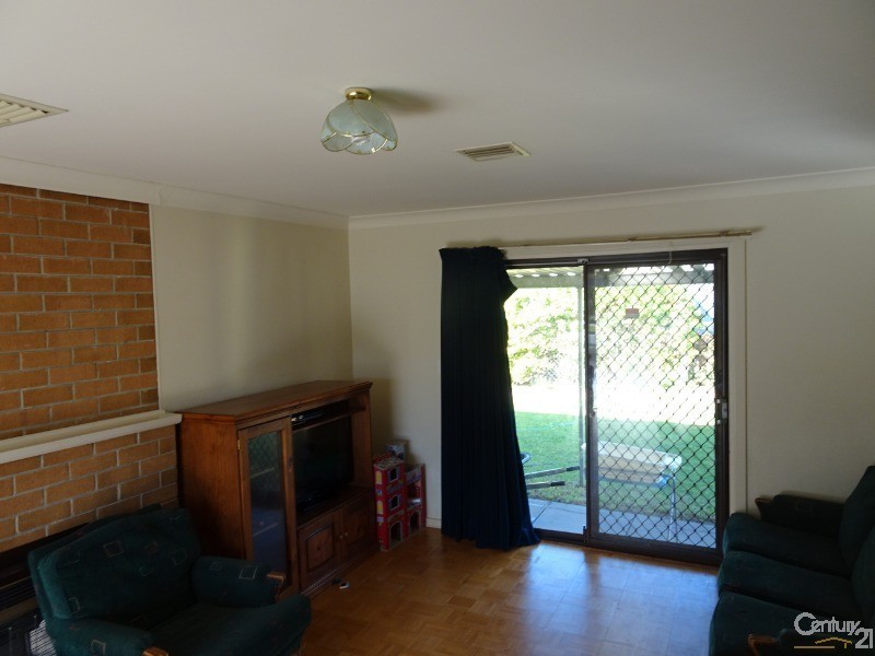 11 Carnarvon Avenue, Redwood Park SA 5097