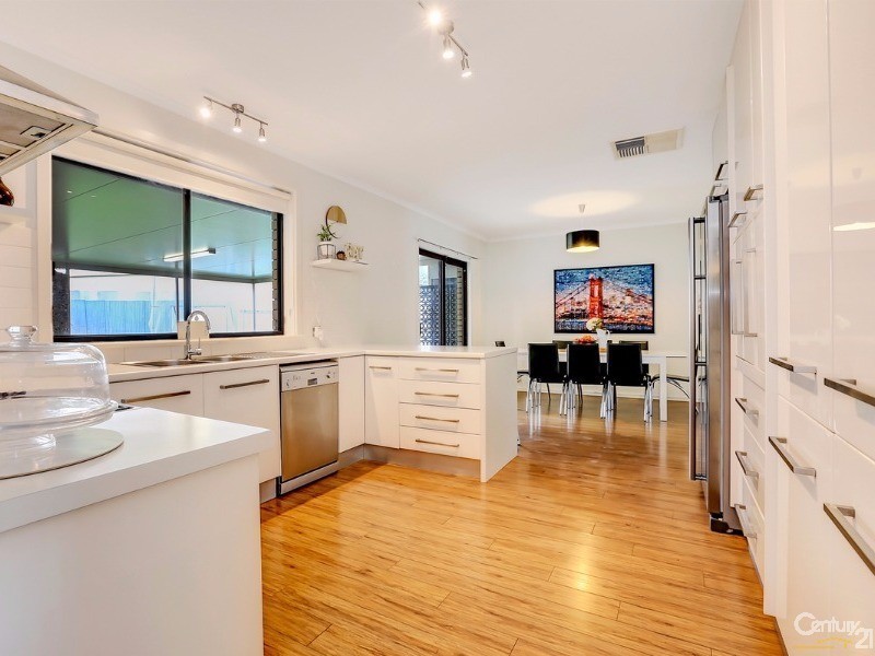 2 Ross Court, Para Vista SA 5093