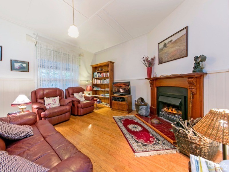 17 Elizabeth Street, Tea Tree Gully SA 5091