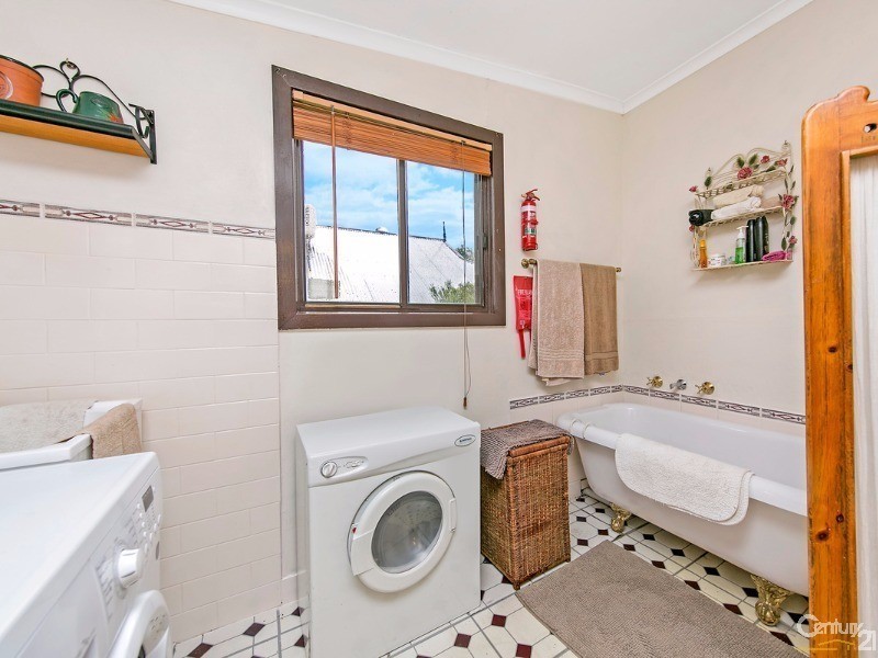 17 Elizabeth Street, Tea Tree Gully SA 5091