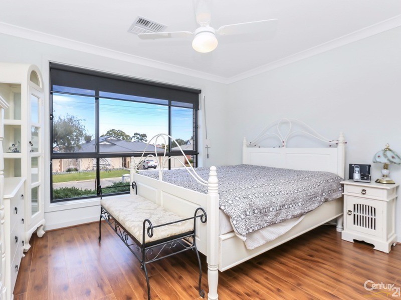 20 Albany Terrace, Valley View SA 5093