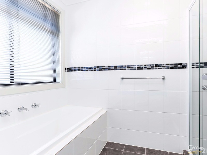 20 Albany Terrace, Valley View SA 5093