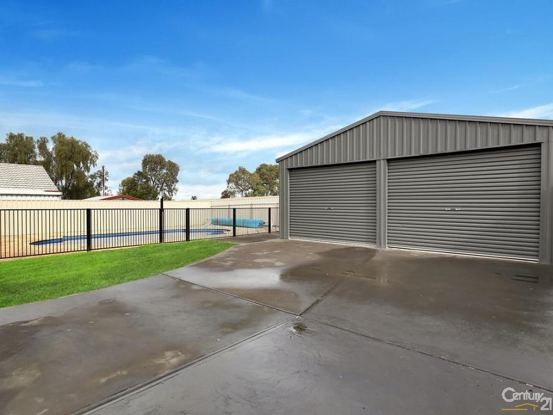 4 Jeff Street, Para Vista SA 5093
