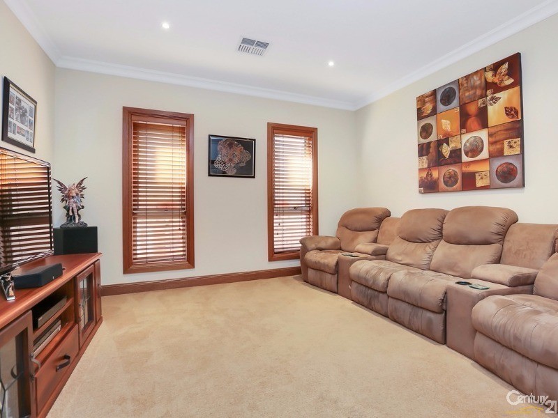 9 Sunset Circuit, Walkley Heights SA 5098