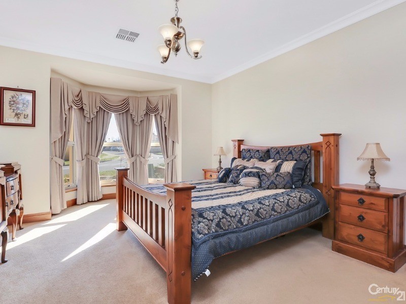9 Sunset Circuit, Walkley Heights SA 5098