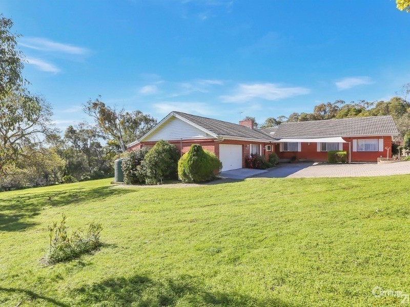 30 Range Road South, Houghton SA 5131