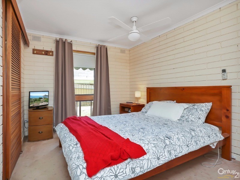 4 Barker Way, Valley View SA 5093