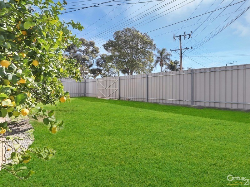 4 Barker Way, Valley View SA 5093