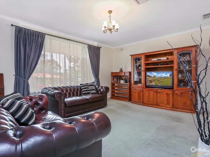 8 Weld Crescent, Hope Valley SA 5090