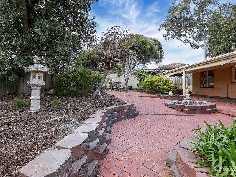 8 Weld Crescent, Hope Valley SA 5090