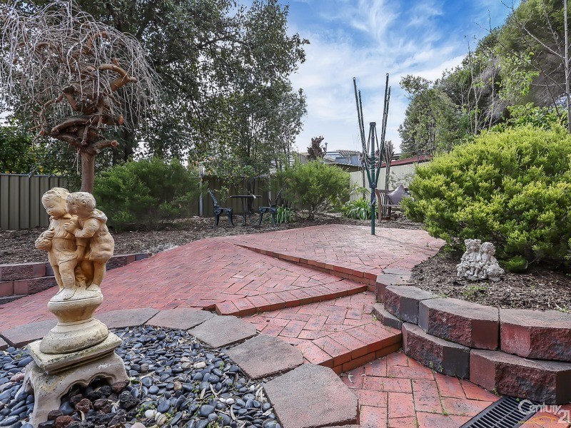 8 Weld Crescent, Hope Valley SA 5090