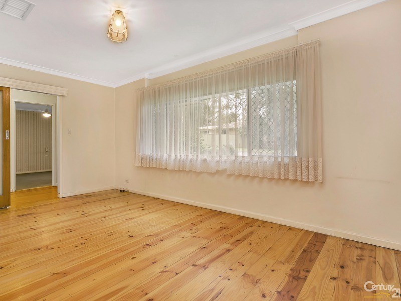 2 Mattinson Road, Ridgehaven SA 5097