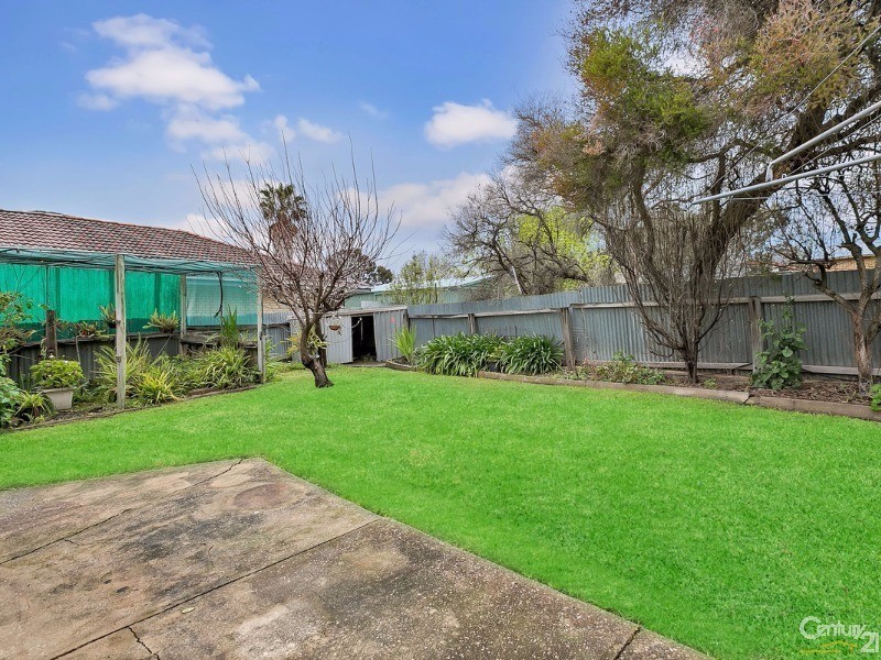 2 Mattinson Road, Ridgehaven SA 5097