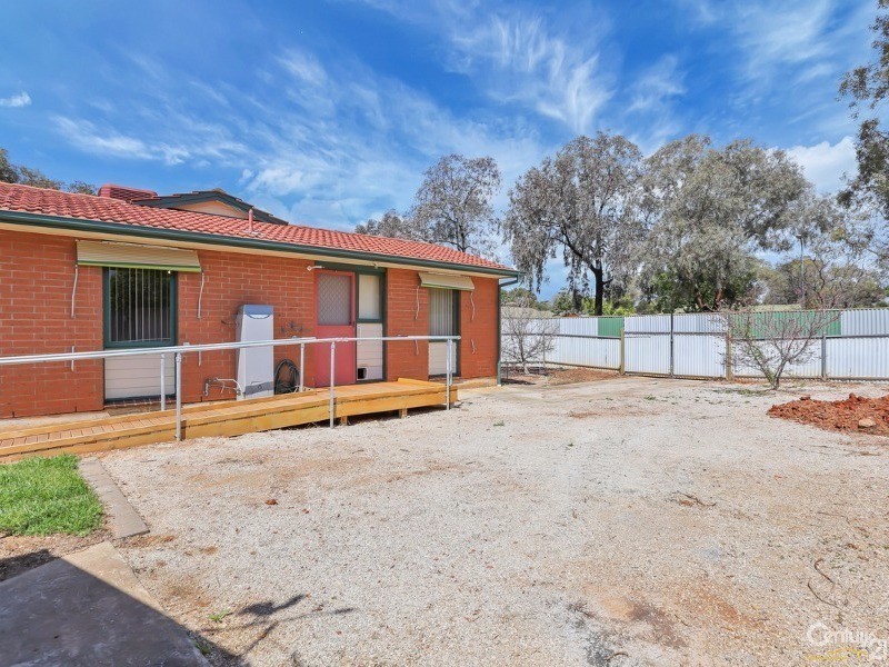 1 Begonia Court, Parafield Gardens SA 5107