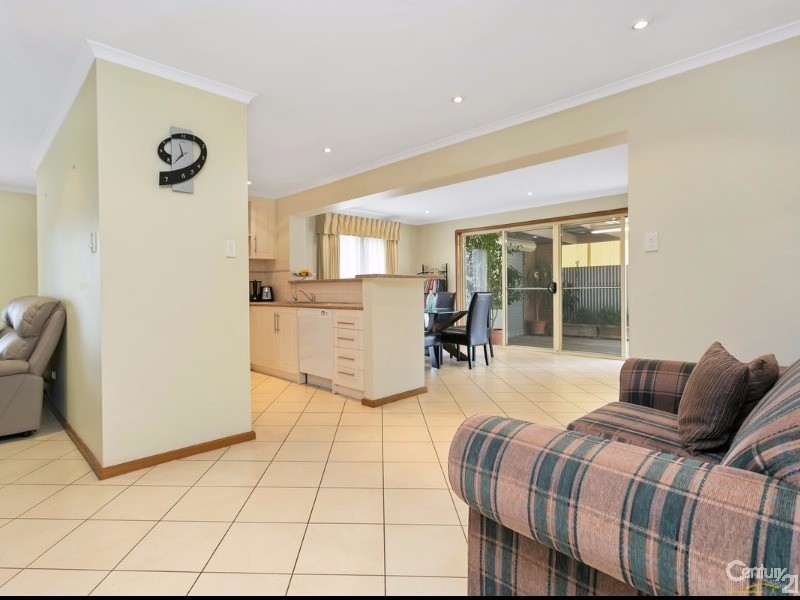 42 Banksia Crescent, Parafield Gardens SA 5107