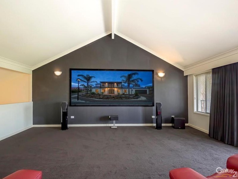 15 Fernbank Ave, Golden Grove SA 5125