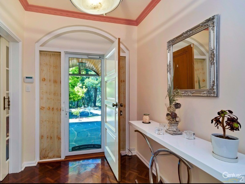 2 Wattlebird Drive, Highbury SA 5089