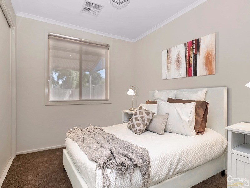 35 Greensview Road, Banksia Park SA 5091