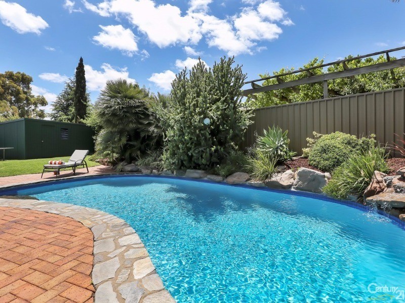 2 Kaplan Court, St Agnes SA 5097