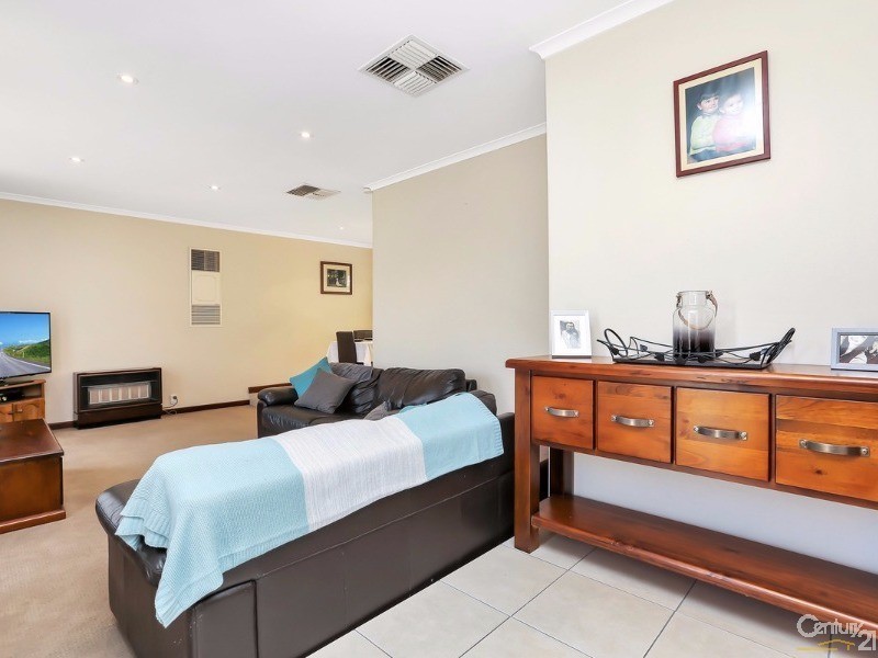 2 Kaplan Court, St Agnes SA 5097