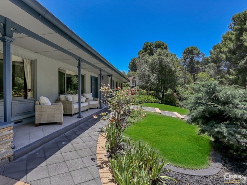 15 Windsor Road, Highbury SA 5089