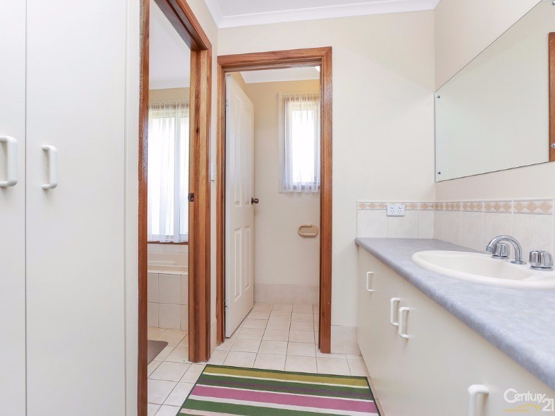 54 Magazine Drive, Walkley Heights SA 5098