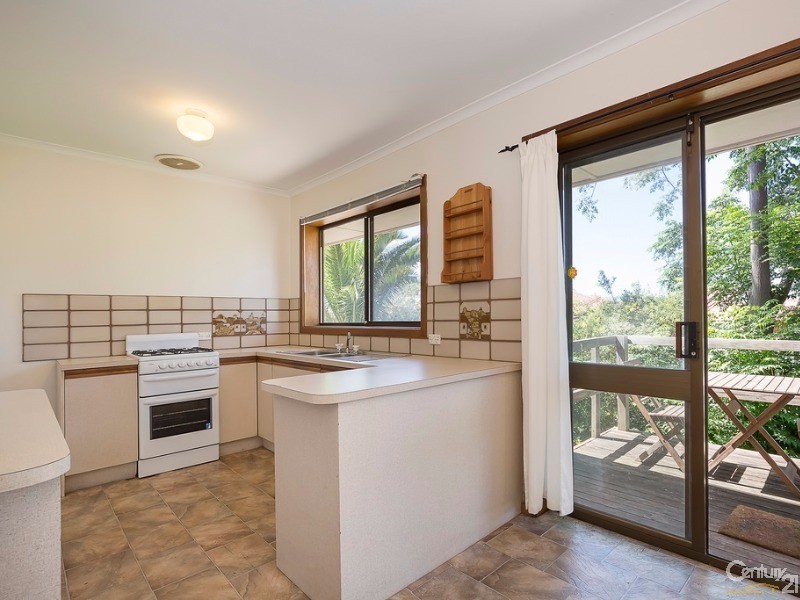 255 Wright Road, Valley View SA 5093