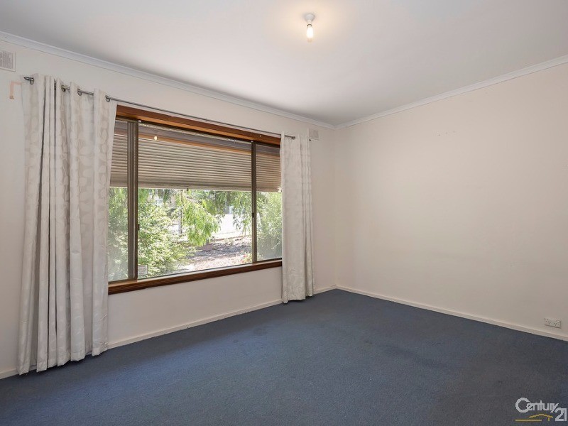 255 Wright Road, Valley View SA 5093