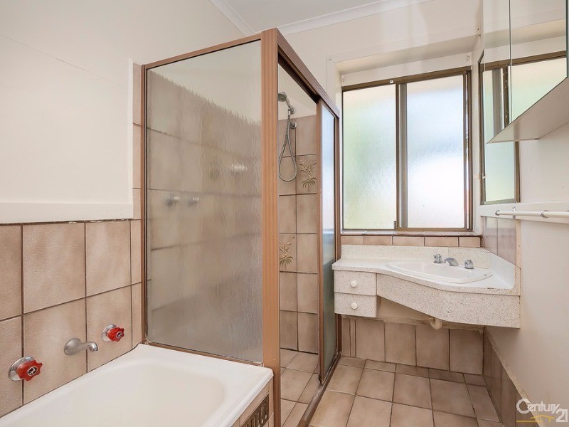 255 Wright Road, Valley View SA 5093