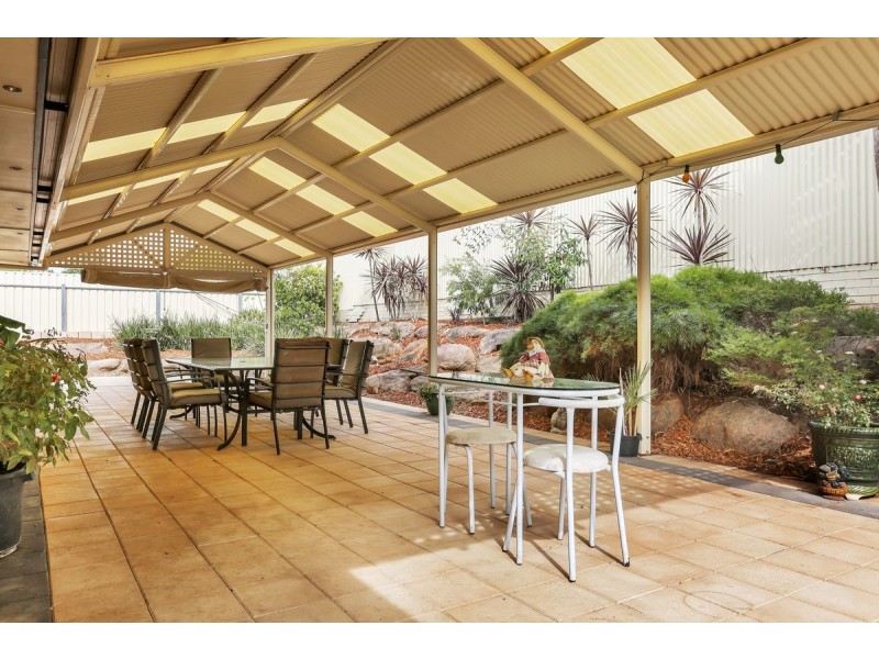 11 Farm Drive, Redwood Park SA 5097