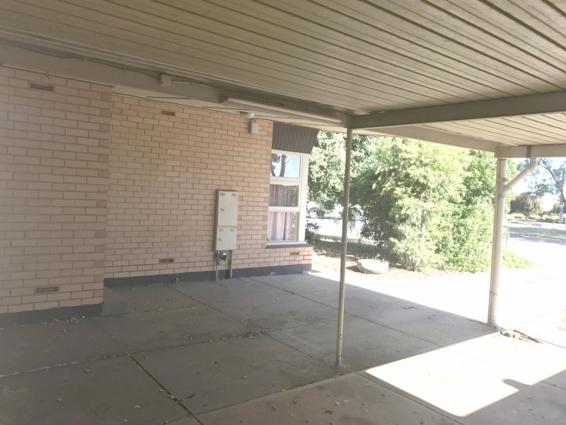 205 Wright Road, Valley View SA 5093