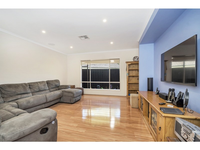 31 Britten Crescent, Modbury SA 5092