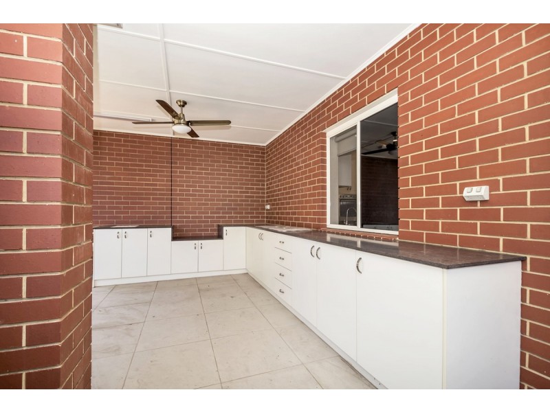 31 Britten Crescent, Modbury SA 5092