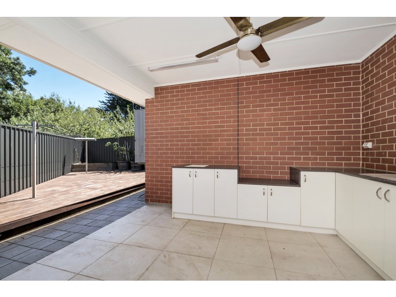 31 Britten Crescent, Modbury SA 5092