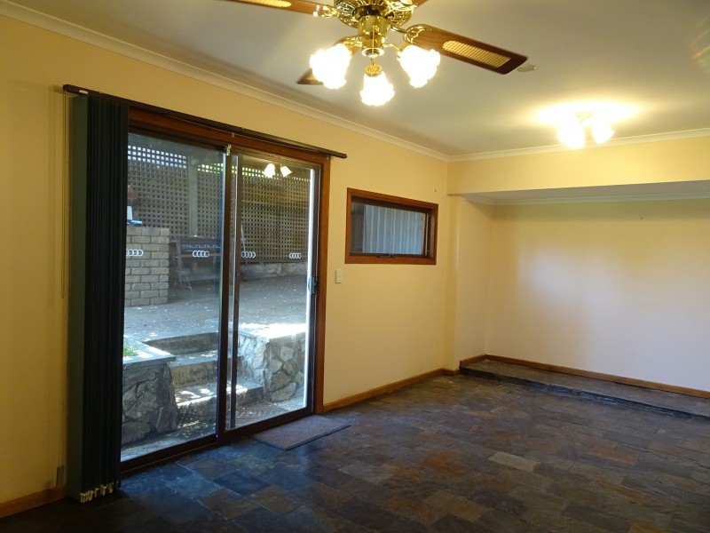 9 Kestral Way, Modbury Heights SA 5092