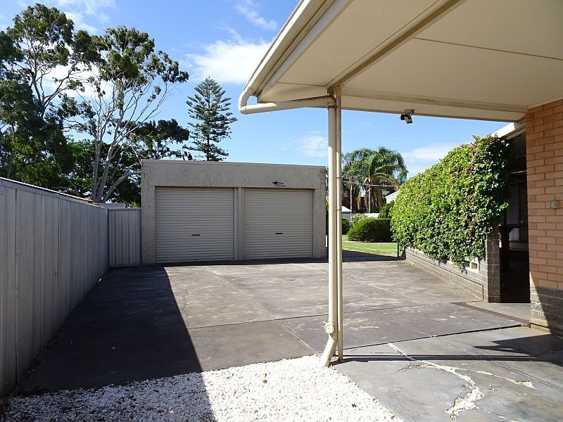 4 Bolingbroke Avenue, Fulham Gardens SA 5024