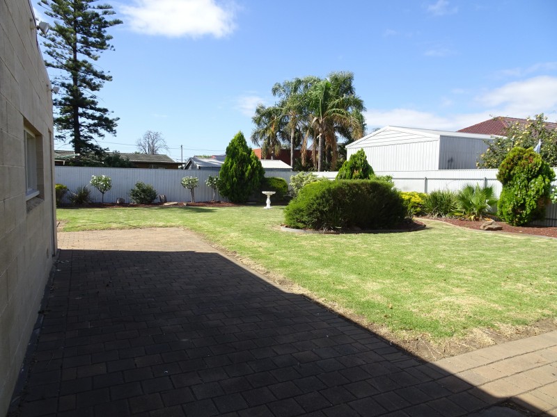 4 Bolingbroke Avenue, Fulham Gardens SA 5024