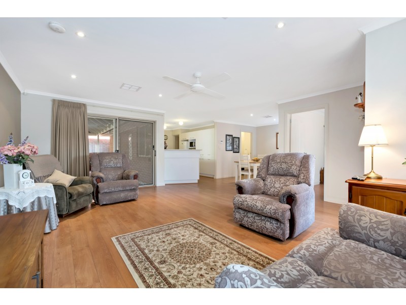 5 MacMahon Ave, St Agnes SA 5097